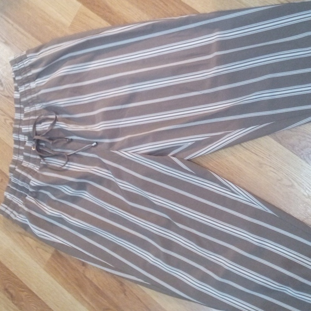 Soho Pants - Picture 3 of 4